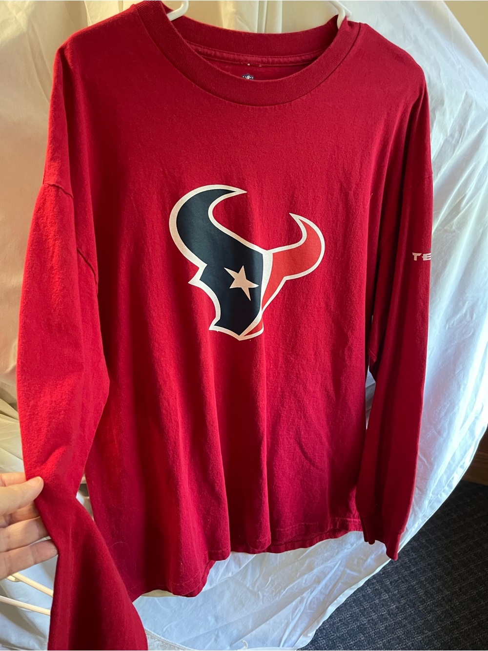 NFL Men’s Long-Sleeve Texans Logo Tee - Red
